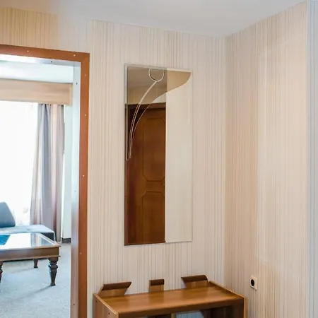 Хотел Казанлък 3* Kazanlŭk