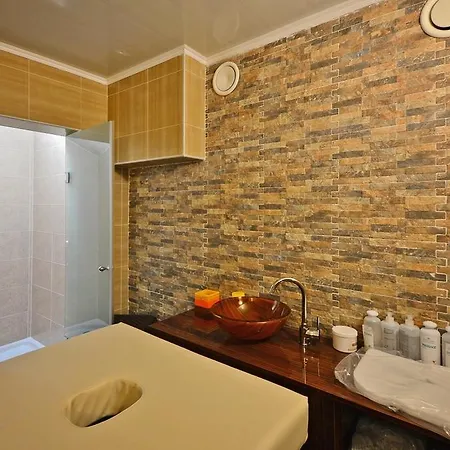 Hotell Хотел Казанлък Kazanlŭk