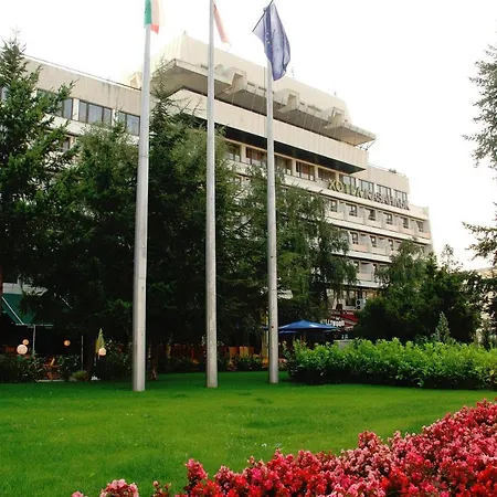 Хотел Казанлък Hotell
