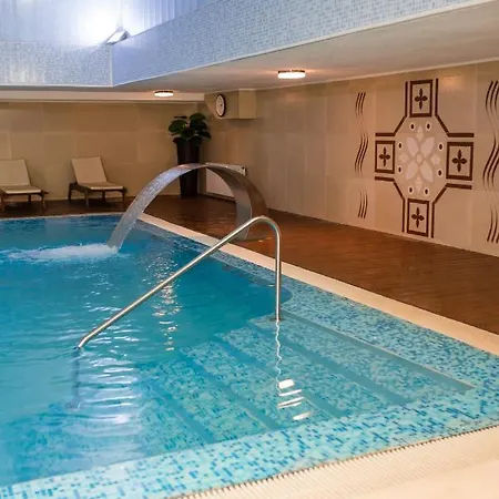 Хотел Казанлък 3* Kazanlŭk