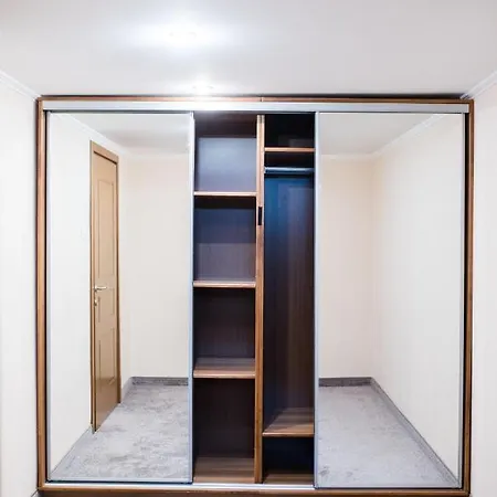 Хотел Казанлък Kazanlŭk