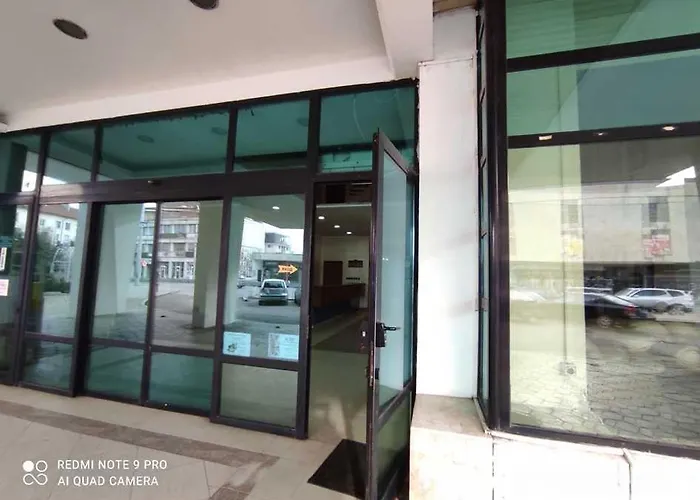 Хотел Казанлък 3* Kazanlŭk