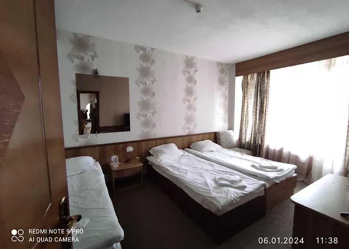 Хотел Казанлък Hotel 3*