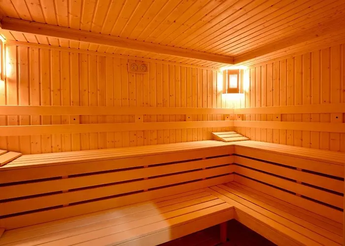 Hotel Хотел Казанлък Kazanlŭk