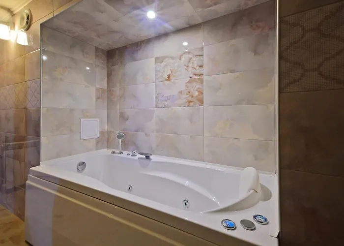 Хотел Казанлък Hotel 3*