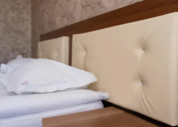 Хотел Казанлък Hotel 3*