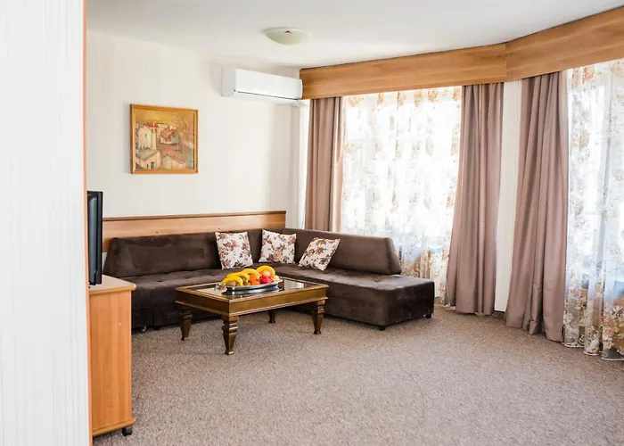 Hotel Хотел Казанлък 3*