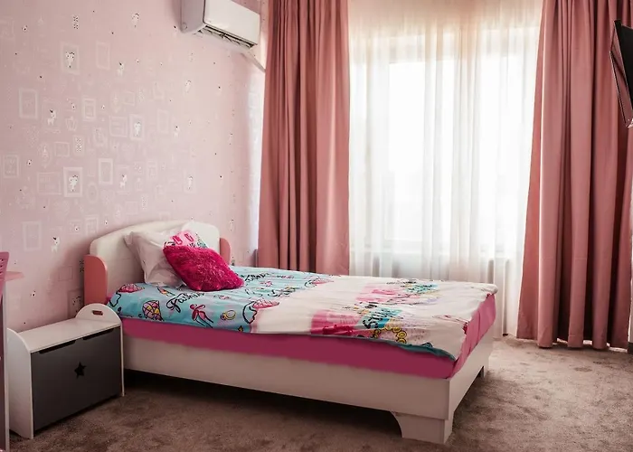 Hotel Хотел Казанлък Kazanlŭk