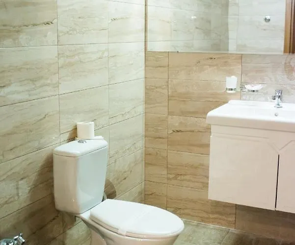 Hotel Хотел Казанлък Kazanlŭk